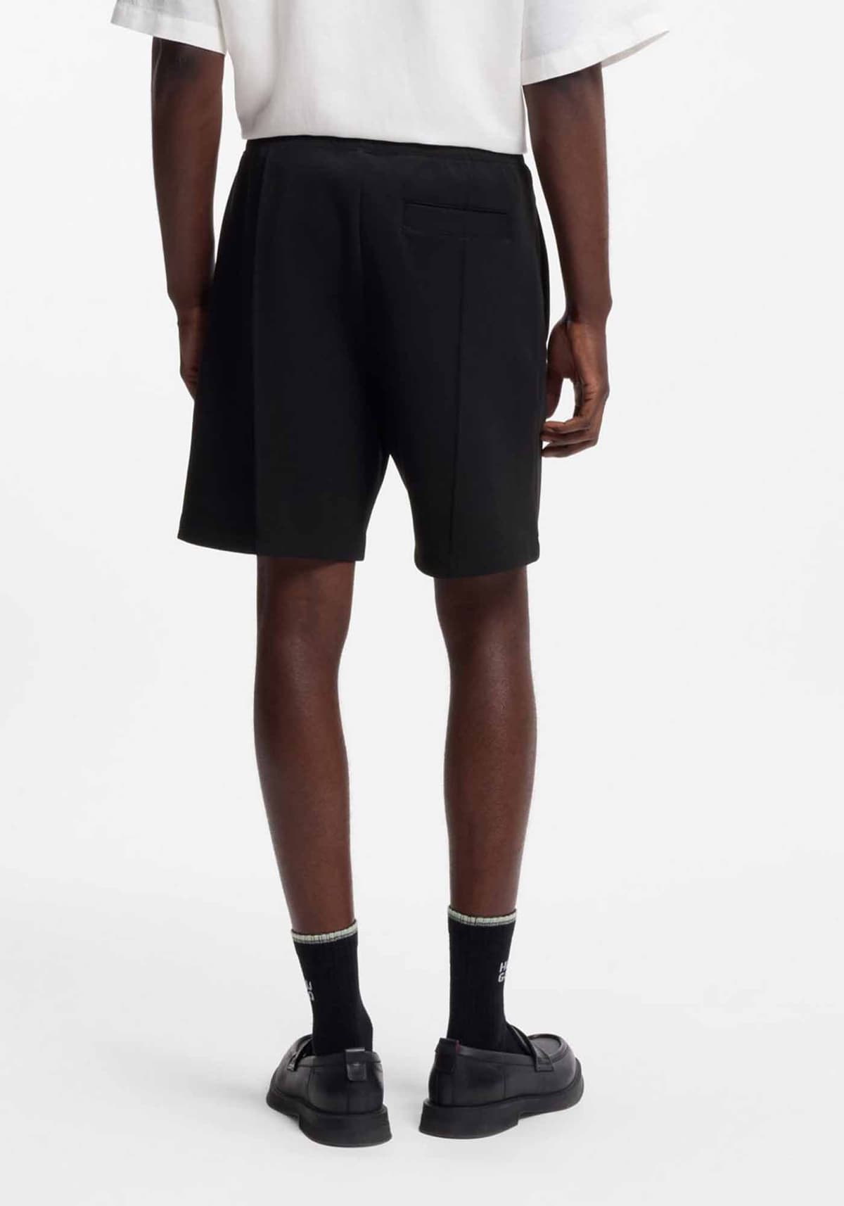 HUGO ΒΕΡΜΟΥΔΑ DIMACSHORT LOGO ΜΑΥΡΟ