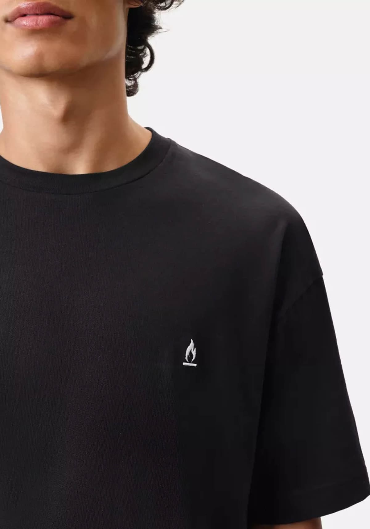 Drykorn Κοντομάνικη Μπλούζα της σειράς Anayo - 520173 1000 Black