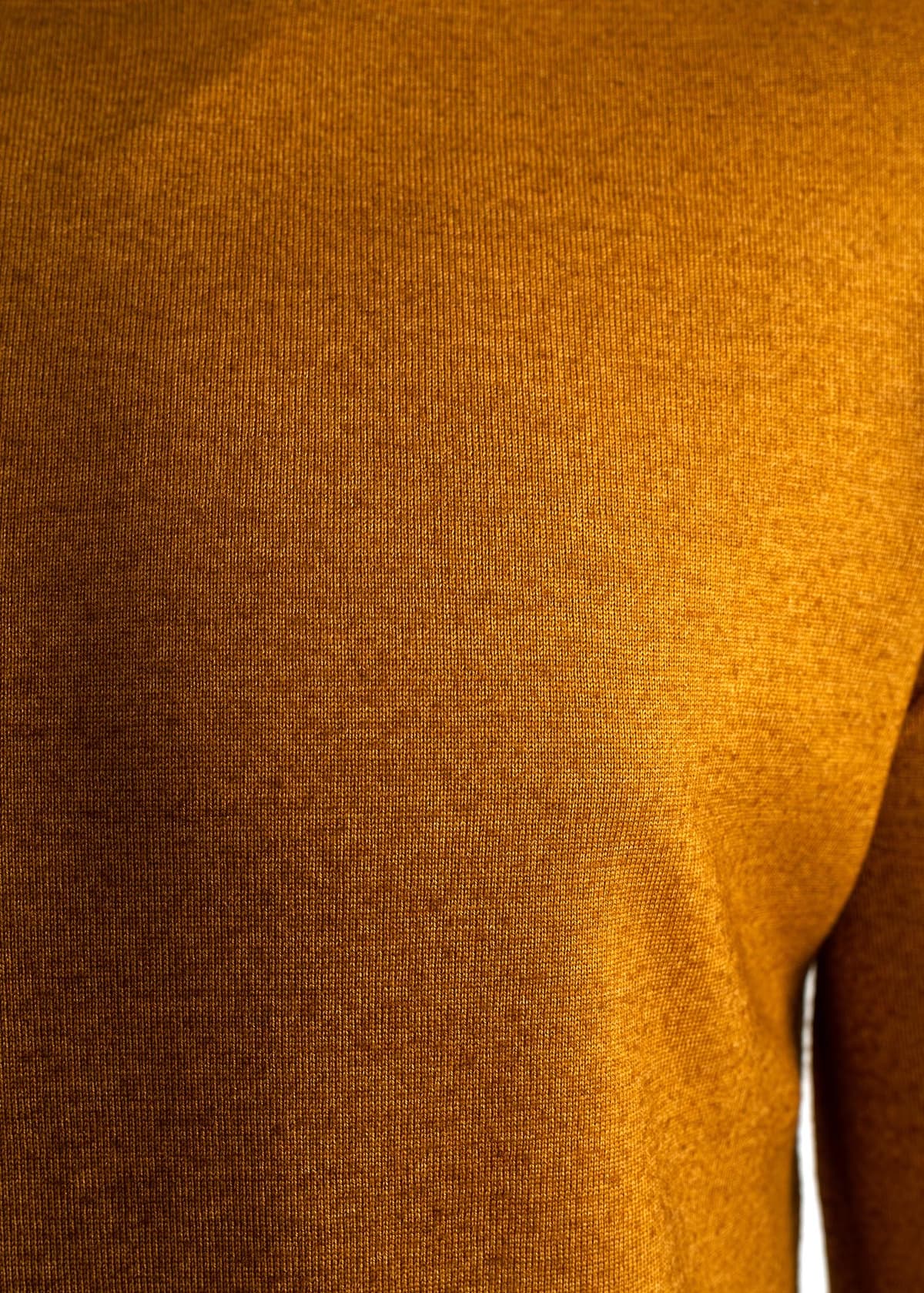 Πλεκτό Pullover με O-Neck λαιμόκοψη - Mustard 136