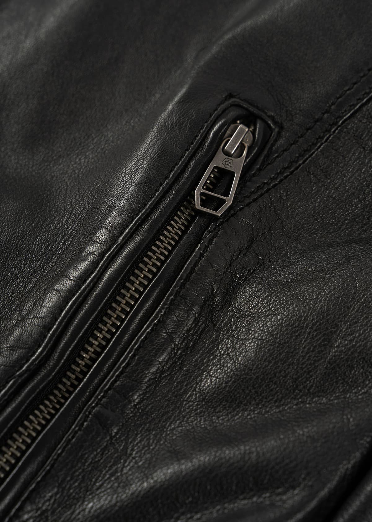 Men's Clothing Milestone Black