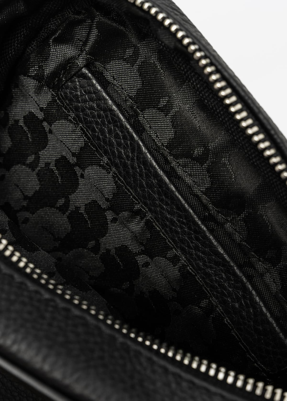 Karl Lagerfeld Τσάντα της σειράς Bag - 815409 534451 990 Black