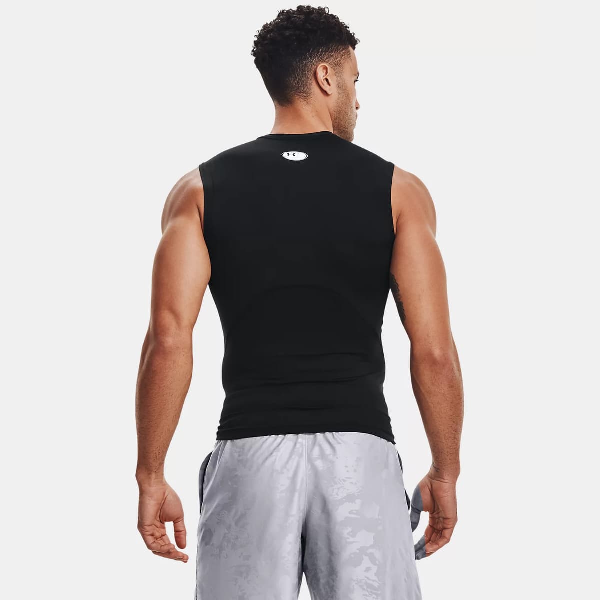 Under Armour HeatGear Ανδρική Συμπιεστική Αμάνικη Μπλούζα Μαύρη