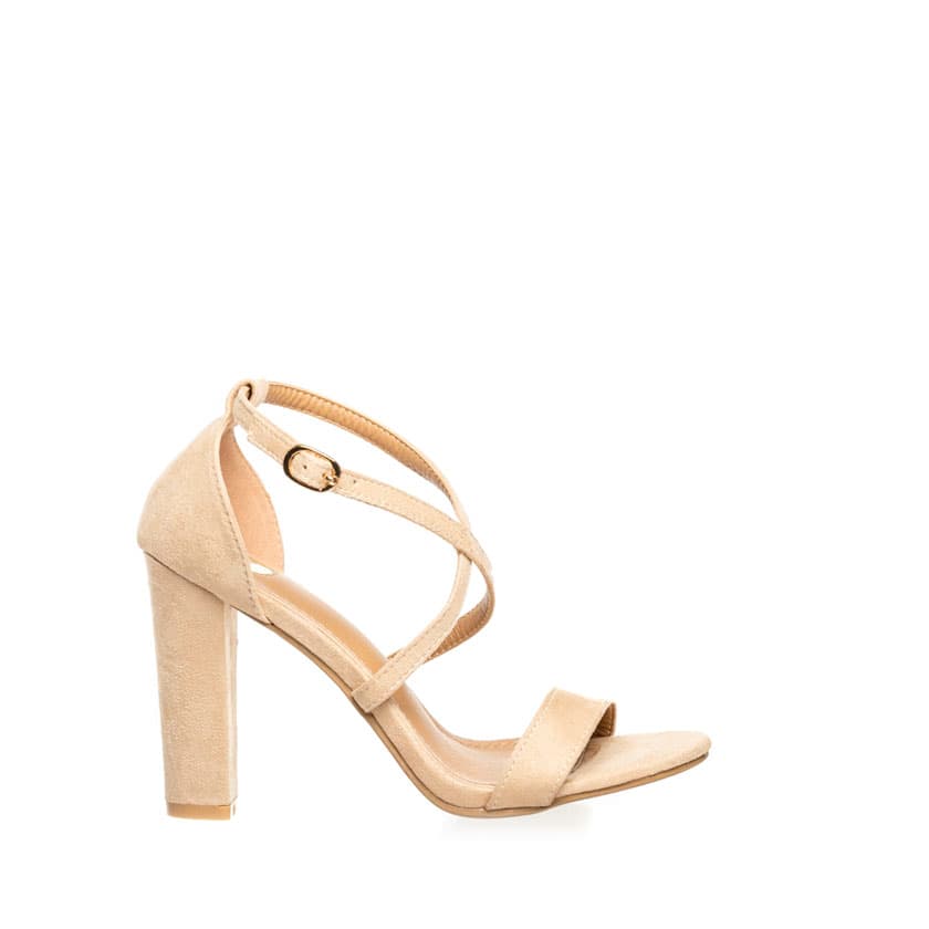 Πέδιλα μπεζ σουέτ χιαστί με χοντρό τακούνι