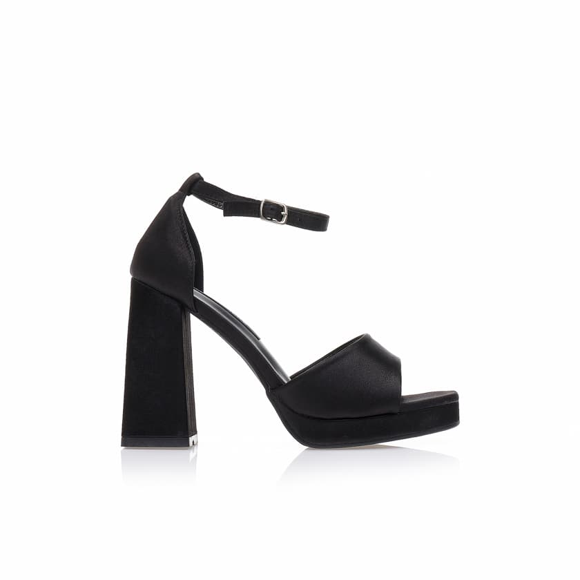 Πέδιλα μαύρα σατέν με φιάπα