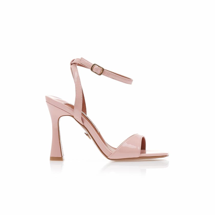 Πέδιλα TSOUKALAS ασημί λουστρίνι με ιδαίτερο σχέδιο στο λουράκι