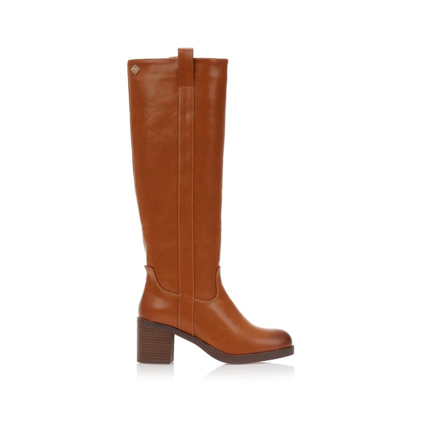 Μπότες κάμελ δερματίνη με λεπτομέρεια στο πλάι