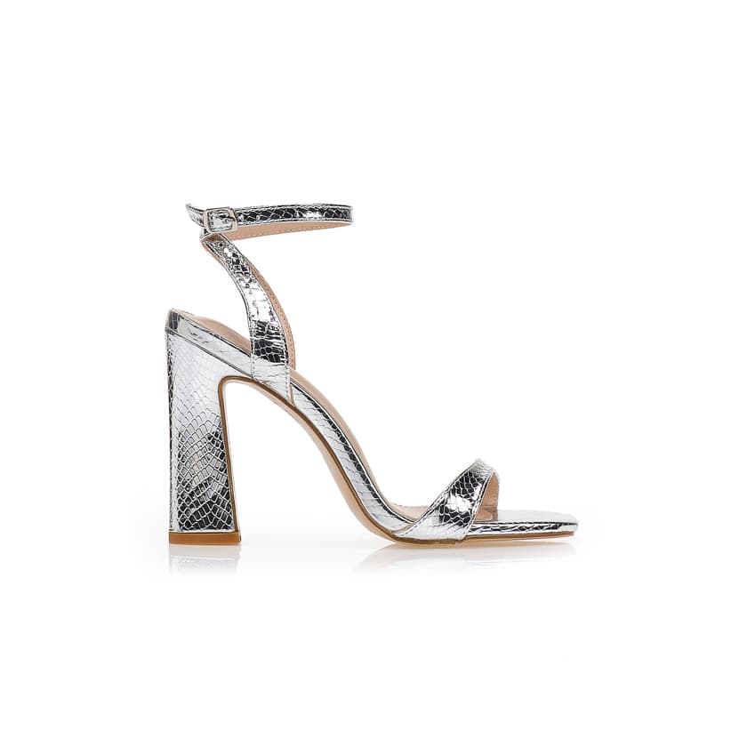 Πέδιλα με ανάγλυφο animal print σχέδιο