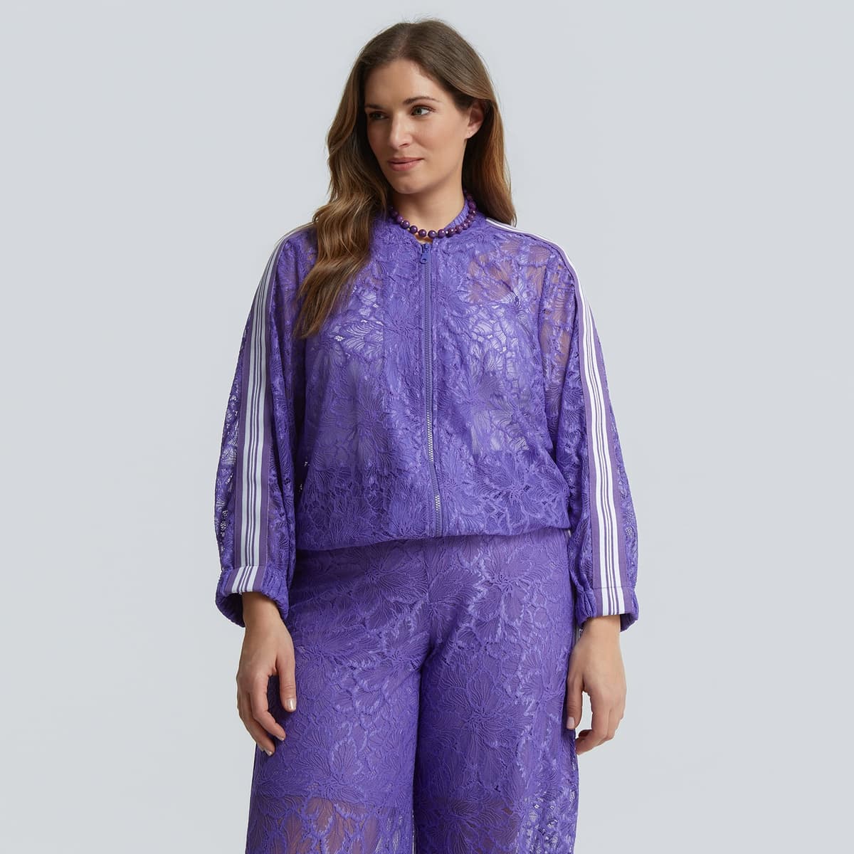 Δαντελένια ζακέτα με φερμουάρ και sporty ρίγες